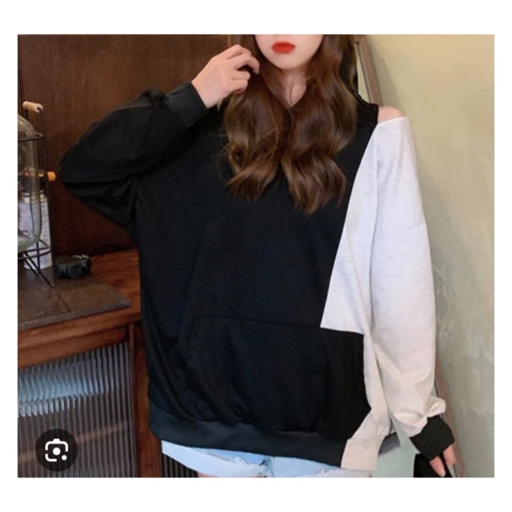NEW WITH TAGS LIE Sweatshirt Irene Red Velvet Black & White Sweatshirt Size S